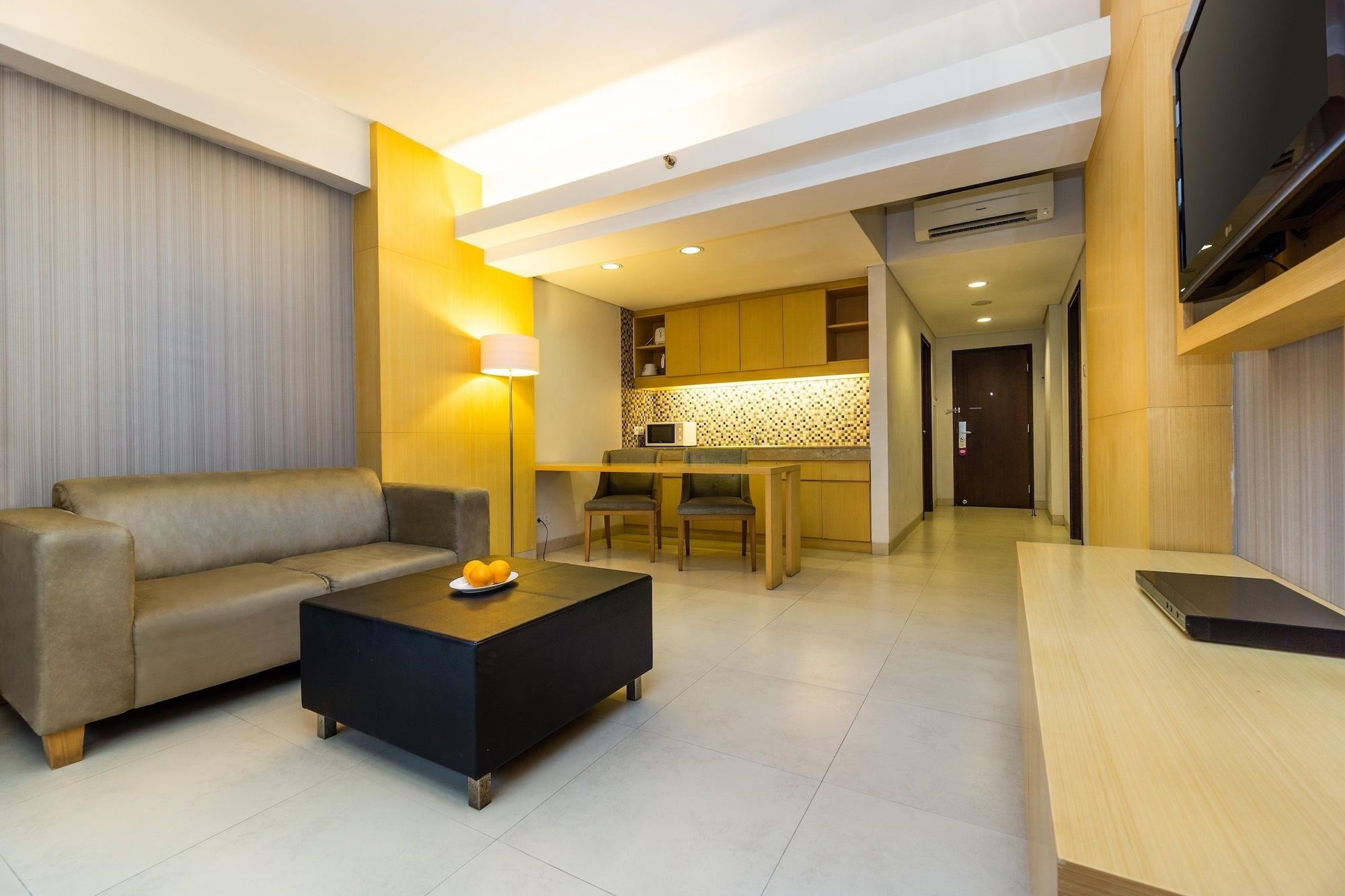 Quest Hotel Kuta By Aston Exterior photo