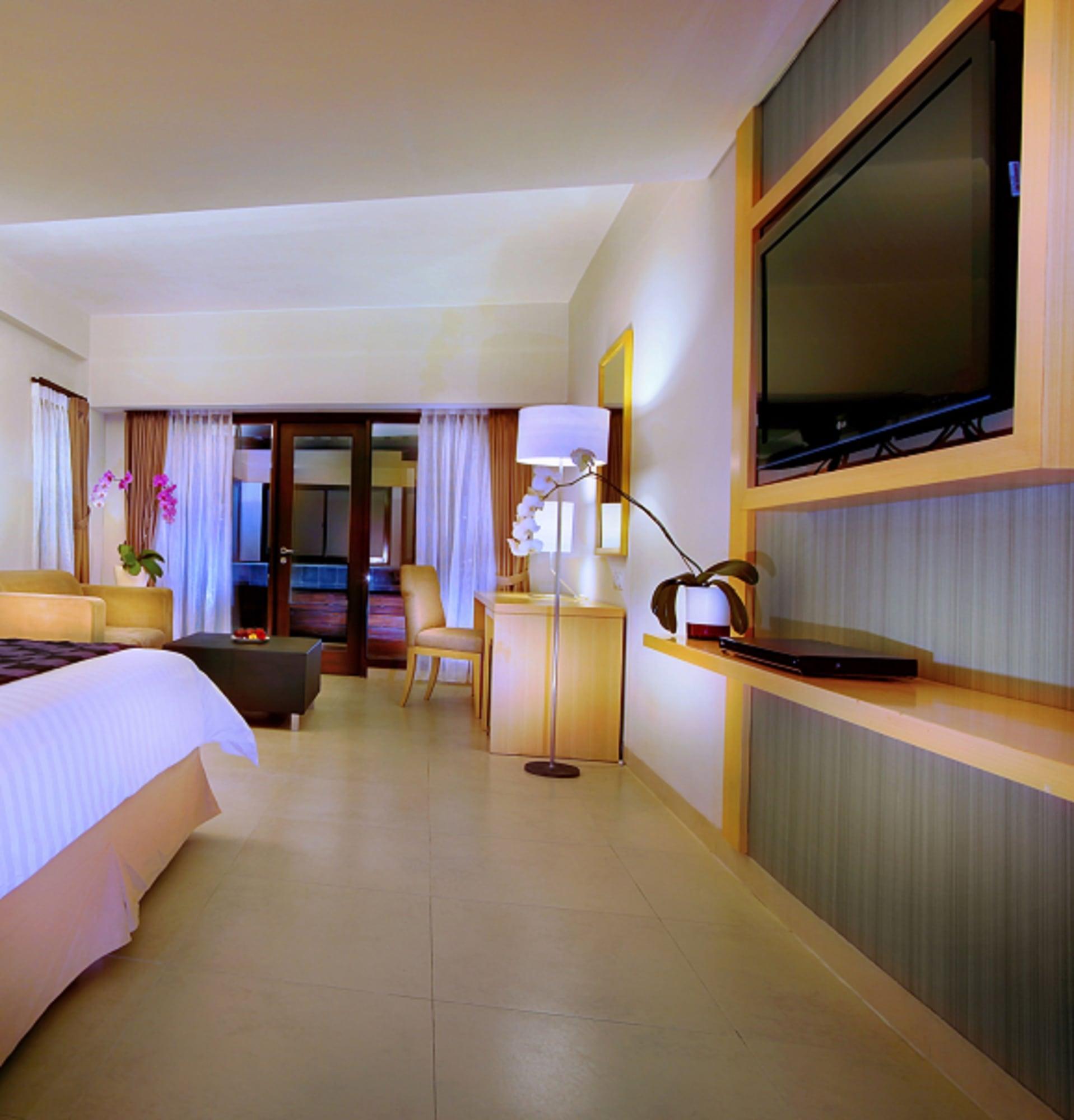 Quest Hotel Kuta By Aston Exterior photo